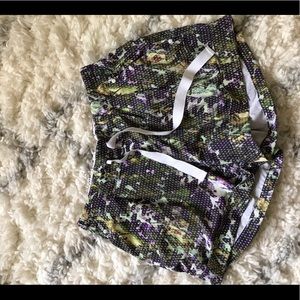 Lululemon spring break away shorts
